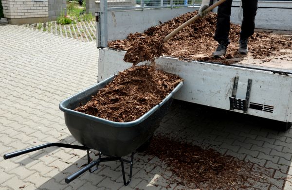 Bulk Mulch Delivery in Carmel